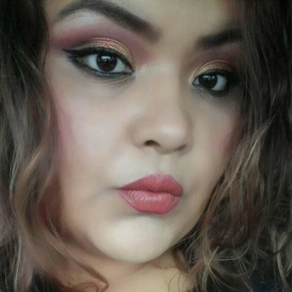 Meet your Posher, Alejandra
